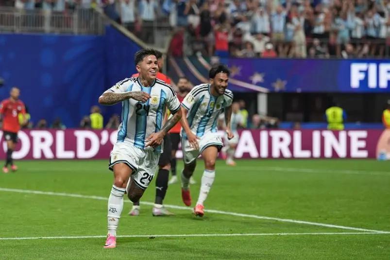 Alineación de Argentina para ser bicampeón del Mundial en la cara de España