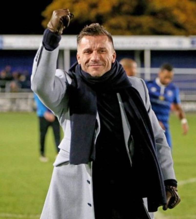 Millonario compra equipo inglés, echa a todo el plantel y contrató 15 jugadores nuevos