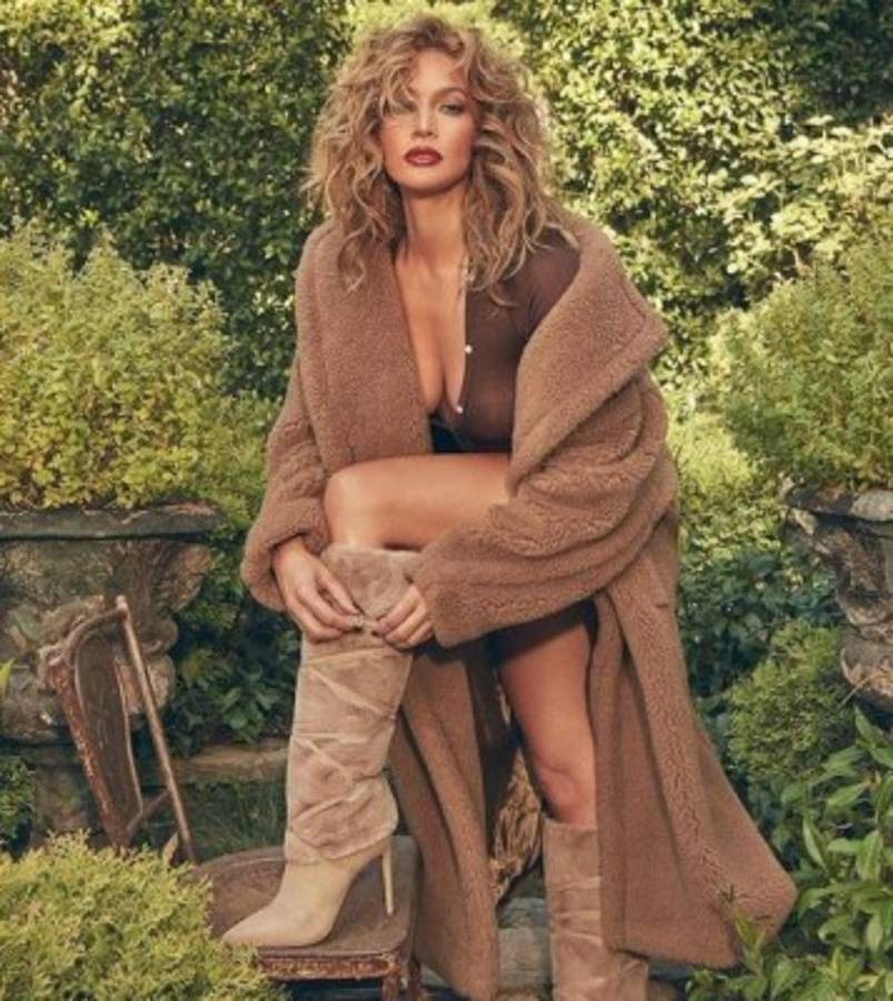 Las tres rupturas amorosas en 24 horas: Iker Casillas, Jennifer López y Karol G