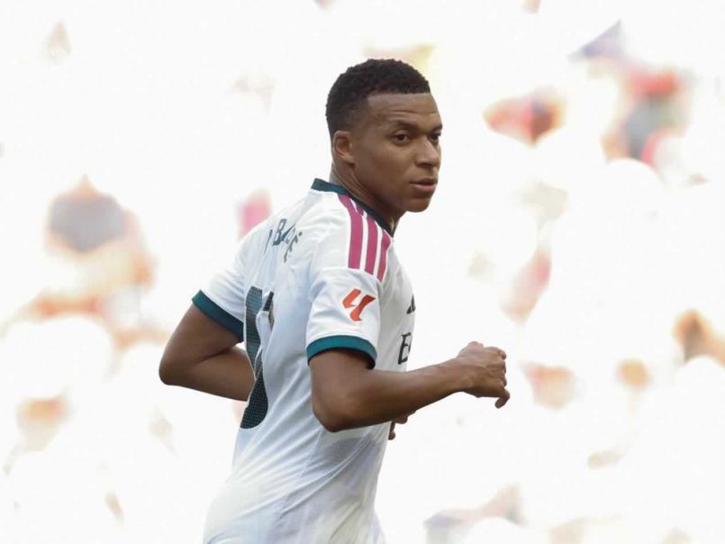 Está intentando comprar votos: acusan a Mbappé de hacer trampa en el Balón de Oro