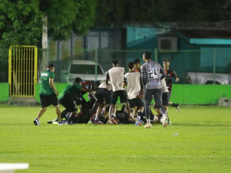 Choloma desató el terremoto en Real España, traición a la Máquina; jugador cortado en Marathón llega al estadio