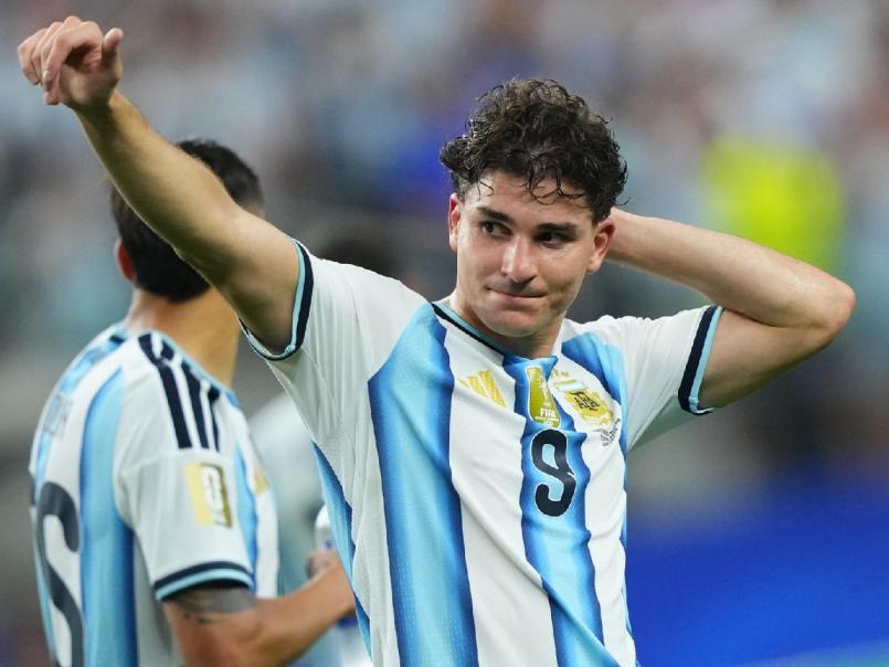 Barcelona en vilo: gigante de Europa va por Julián Álvarez y revelan la oferta y trueque