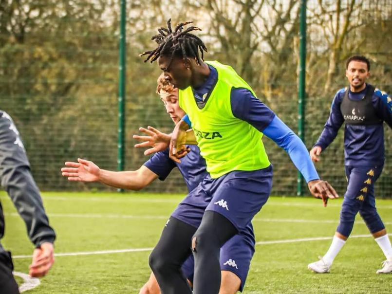 Muere joven futbolista de forma inesperada en medio de un partido: esto se sabe