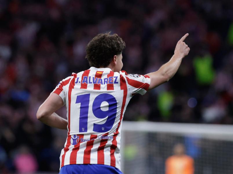 Barcelona en vilo: gigante de Europa va por Julián Álvarez y revelan la oferta y trueque