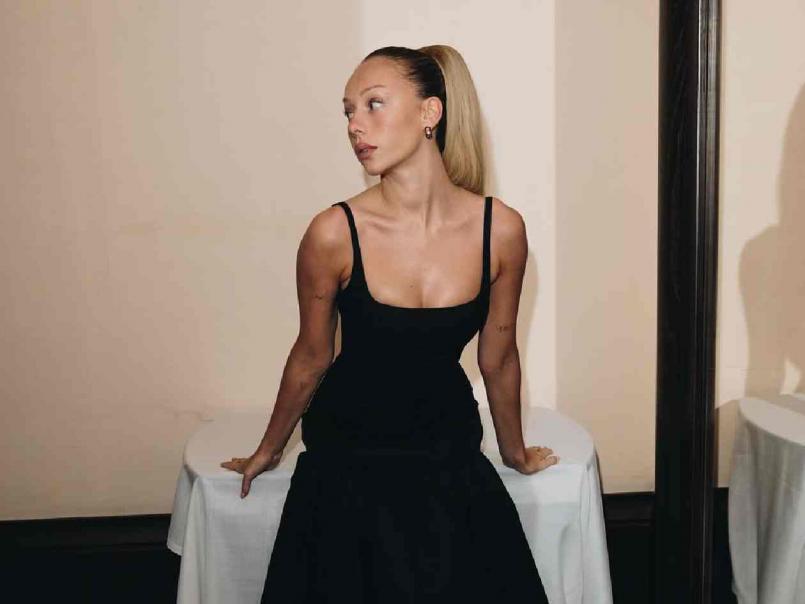 Las imágenes que confirman el romance entre Mbappé y Ester Expósito: fueron captados en un jet privado en Madrid