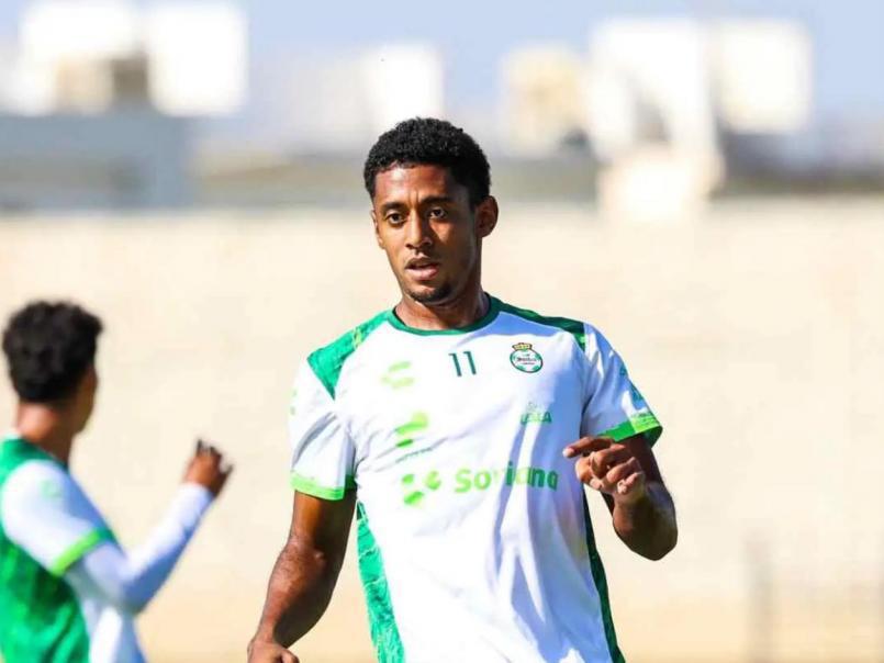 Choco Lozano ya lo sabe: la contundente decisión que tomaría Santos Laguna con el futuro del futbolista hondureño