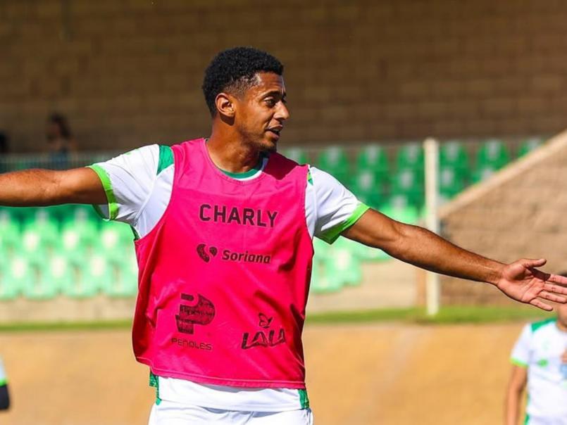 Choco Lozano ya lo sabe: la contundente decisión que tomaría Santos Laguna con el futuro del futbolista hondureño