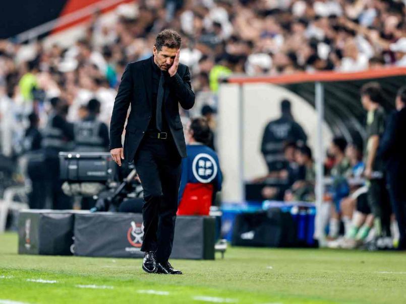 Real Madrid echa al Atlético, las polémicas que perjudicaron a los 'colchoneros' y el agarre entre Vinicius y el Cholo Simeone