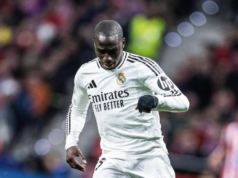 Mourinho pide sacar a tres futbolistas de Real Madrid y recibe contundente respuesta