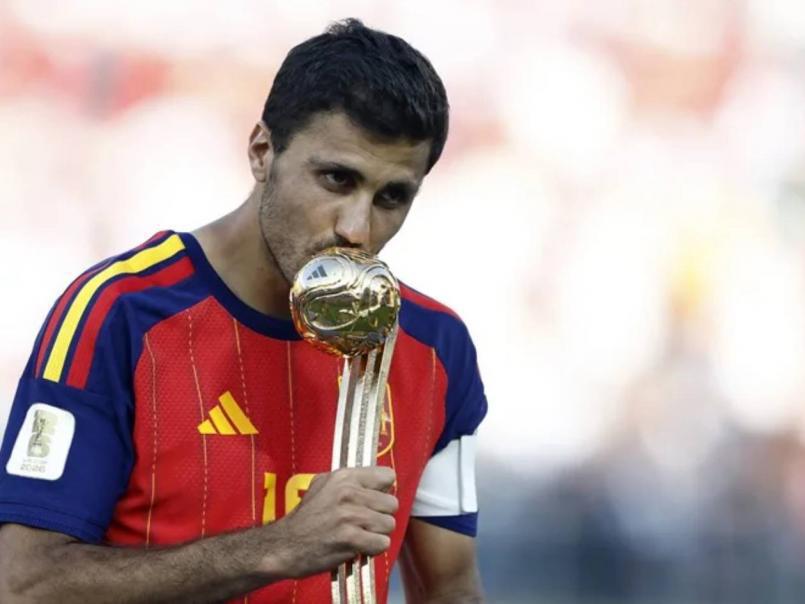 Balón de Oro 2026: Messi y Yamal sorprenden y el gran favorito; así estaría el top 10