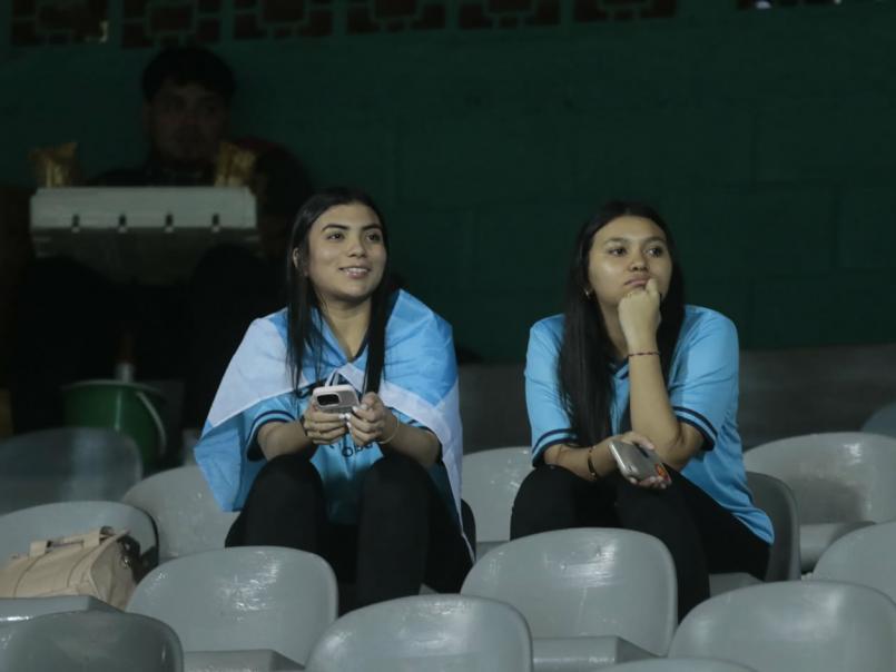 La eufórica celebración de Honduras tras clasificar al Mundial Sub-17, el gesto del técnico y el apagón que sorprendió
