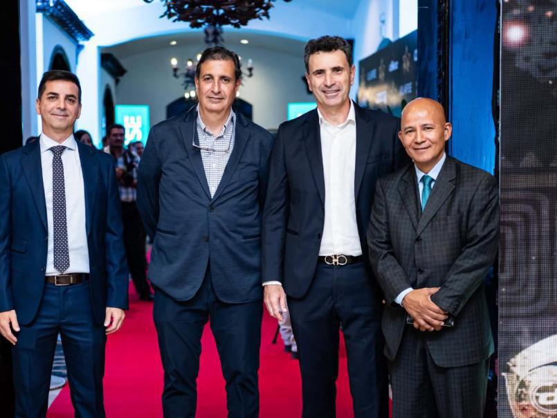 Premios DIEZ: derroche de belleza, galardonados, mundialista presente y las personalidades en la décima edición