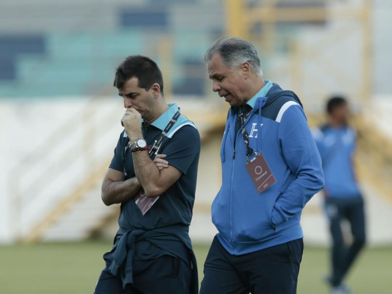 La eufórica celebración de Honduras tras clasificar al Mundial Sub-17, el gesto del técnico y el apagón que sorprendió