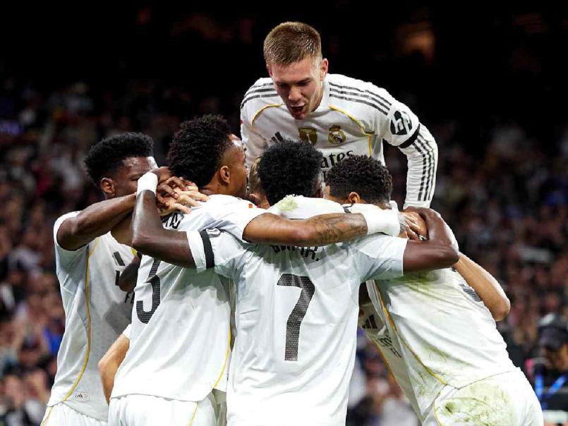 El camerino del Real Madrid está roto: revelan la lista de los futbolistas que quieren fuera a Xabi Alonso y los que lo apoyan