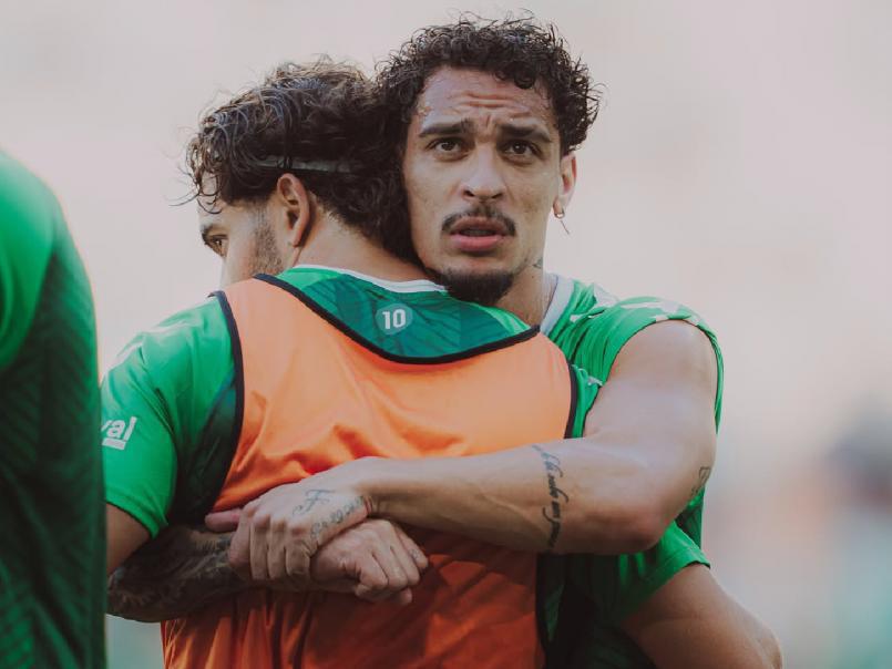 Futbolista denuncia que sufrió un robo en plena Champions League: Triste e indignante