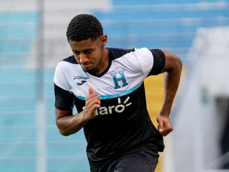 Choco Lozano ya lo sabe: la contundente decisión que tomaría Santos Laguna con el futuro del futbolista hondureño