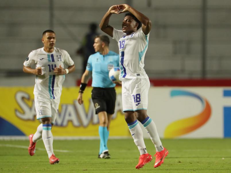 Honduras acudirá a Concacaf tras la polémica expulsión de Dereck Moncada ante Jamaica