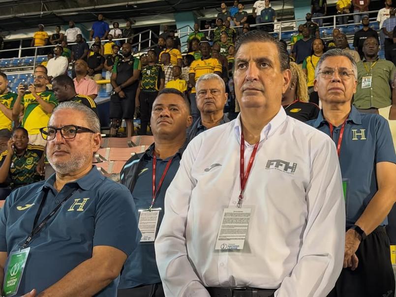 Honduras acudirá a Concacaf tras la polémica expulsión de Dereck Moncada ante Jamaica