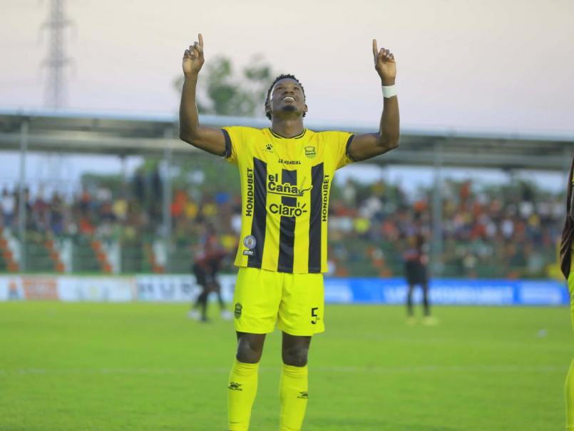Choloma desató el terremoto en Real España, traición a la Máquina; jugador cortado en Marathón llega al estadio