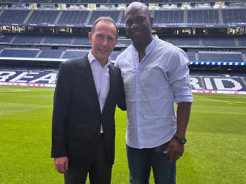 David Suazo sorprende a todos y reaparece: anuncian su 'fichaje' y ya debutó
