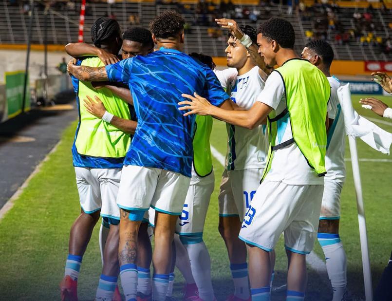 Honduras acudirá a Concacaf tras la polémica expulsión de Dereck Moncada ante Jamaica