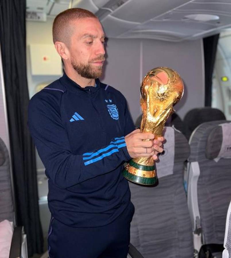 Fue desterrado de Argentina tras el Mundial y castigado con dos años: ahora entrena con un club de tercera división