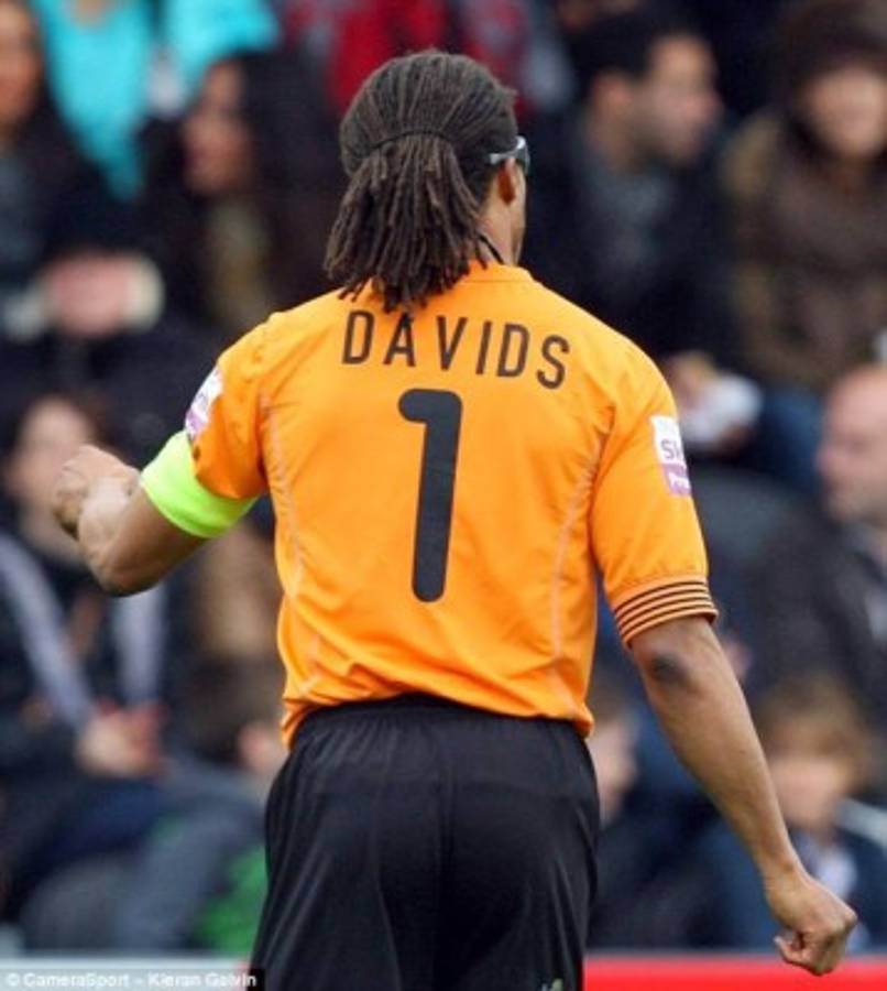 ¡DE LOCOS! Los dorsales más insólitos del fútbol