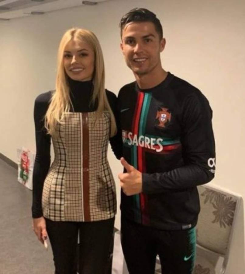 La hermosa periodista de Ucrania que tiene 'loco' a futbolista del Manchester City: 'Fue el sí más importante de mi vida'