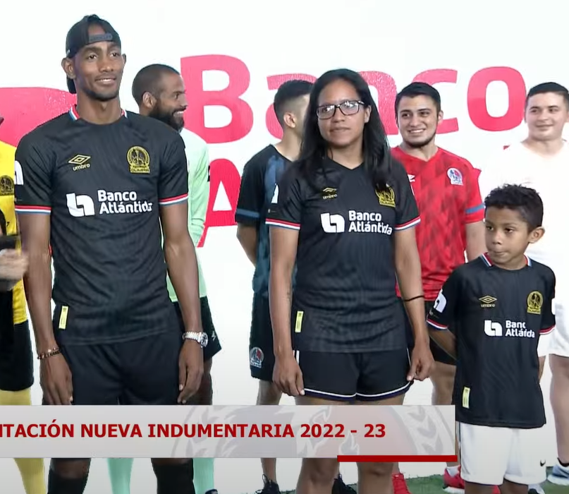 Elegantes, clásicas y nostálgicas: así es la indumentaria especial del Olimpia que utilizará en la temporada 2022-23 en Honduras