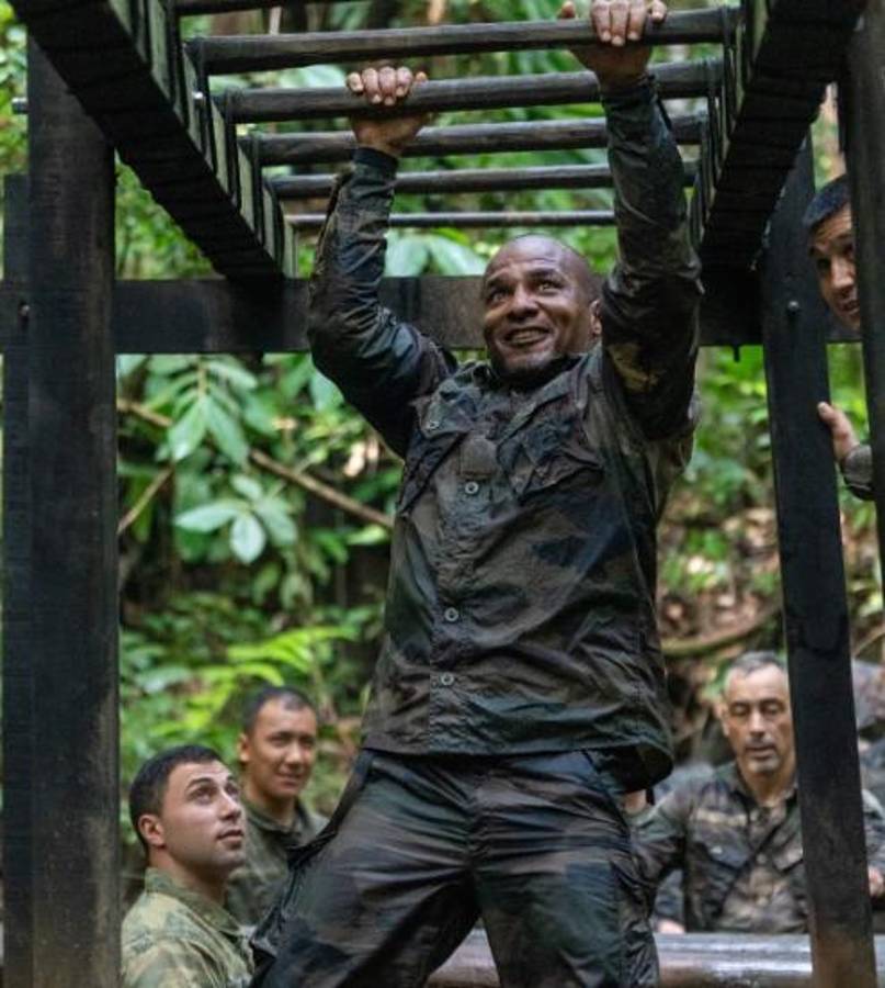 Una exfigura del Chelsea sorprendió con su nueva vida: se une al ejército y así le dieron la bienvenida