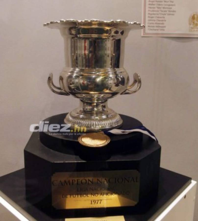 Una a una: Así son las 31 copas que Olimpia ha ganado en Liga Nacional de Honduras