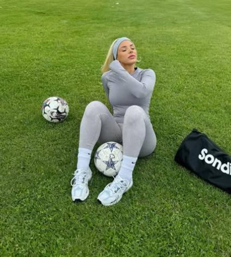 La echaron de su club por un video, se hizo millonaria en OnlyFans y regresa al fútbol después de seis años