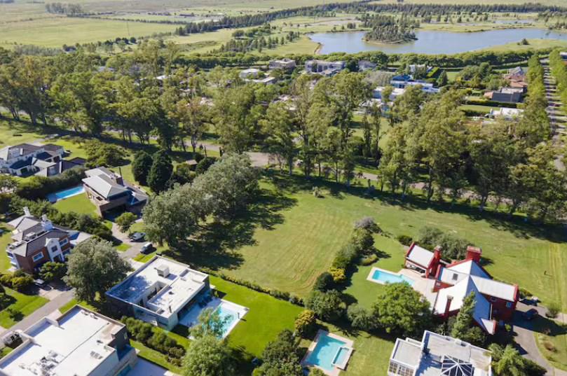 ¡Keylor Navas es vecino de Messi! Así es la exclusiva zona de Argentina donde vivirá el portero de Newell’s ¿Quiénes son los otros residentes?