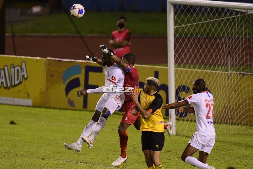 No lo viste en TV: La inesperada fotógrafa esposa de futbolista, la felicidad de Real España y Motagua; Pablo Lavallén sufrió desde el palco