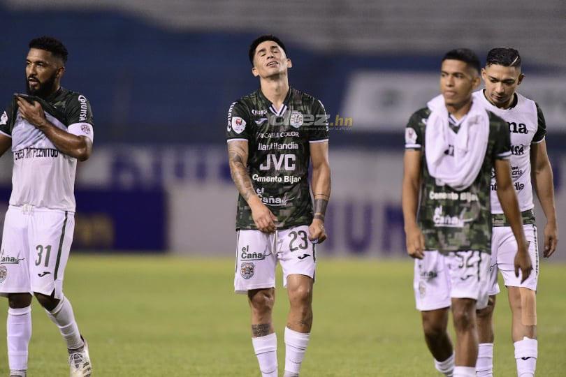 El pleito en las gradas del Olímpico, el eufórico festejo de Héctor Vargas ante su ex y la frustración de Keosseián