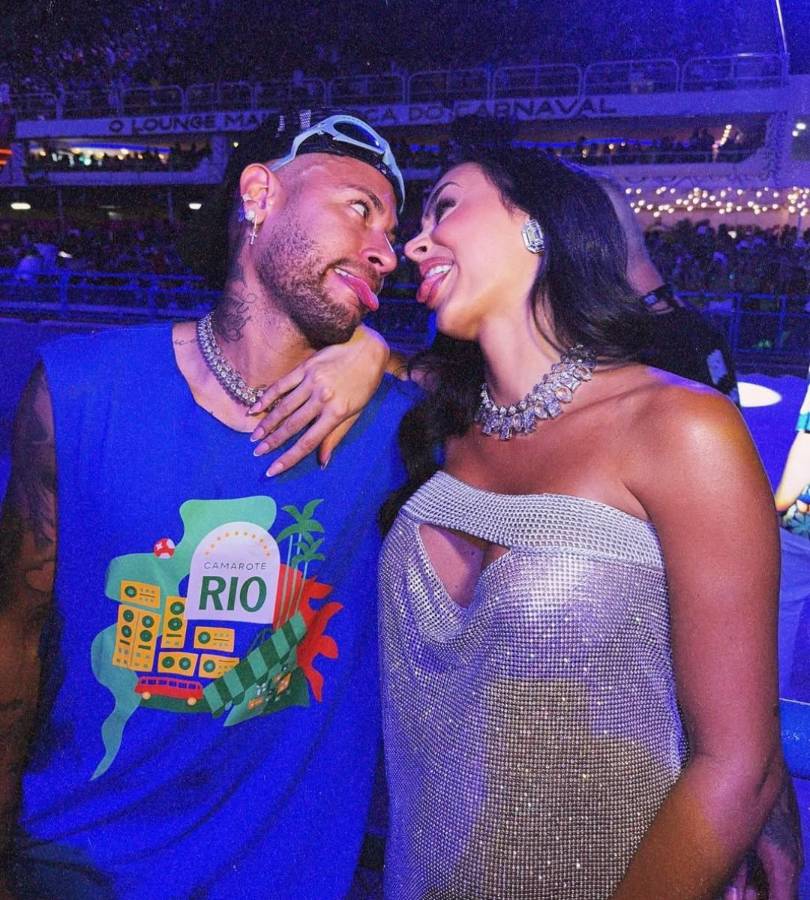“¡Estoy de vuelta!”: Neymar y su novia brillaron en el carnaval de Río 2025; los jugadores que llevó el brasileño