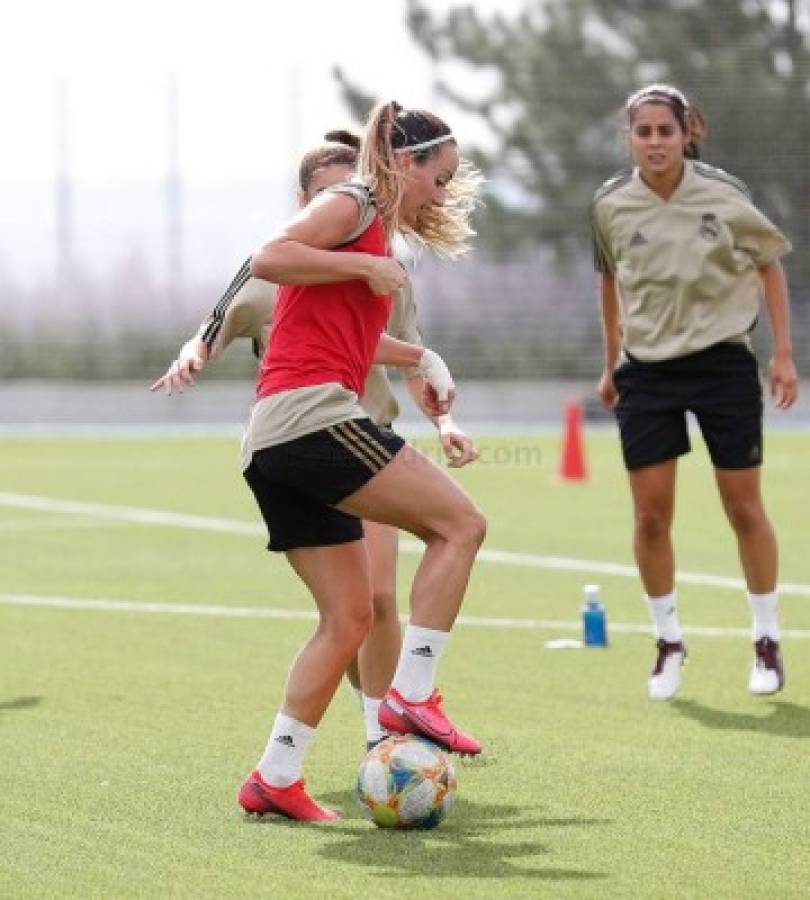 Belleza y ocho fichajes de golpe: Así fue el primer entrenamiento del Real Madrid femenino