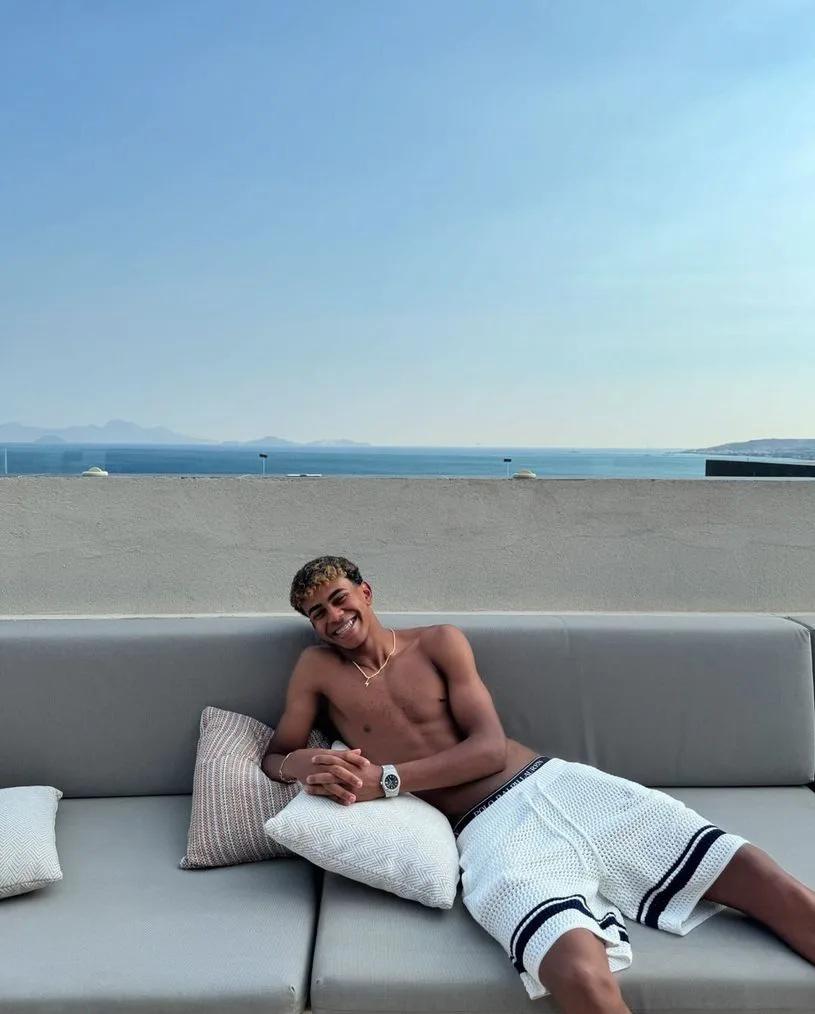 Las increíbles vacaciones de Lamine Yamal a sus 17 años: así lució su espectacular novia Álex Padilla ¿Dónde se fueron?