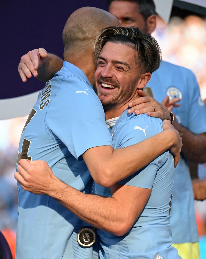 De Bruyne salió ‘huyendo’, el desahogo de Pep Guardiola y jugadores de Arsenal detrozados tras la coronación del City