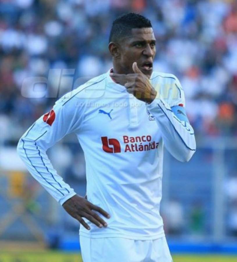 NO VISTE EN TV: ¿Para quién fue? El obsceno gesto de Costly y el reclamo de Claros