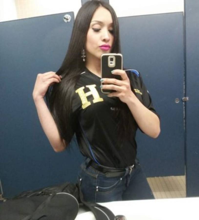 La selfies más sexys de la reina del fitness hondureña, Mabiza Caravante