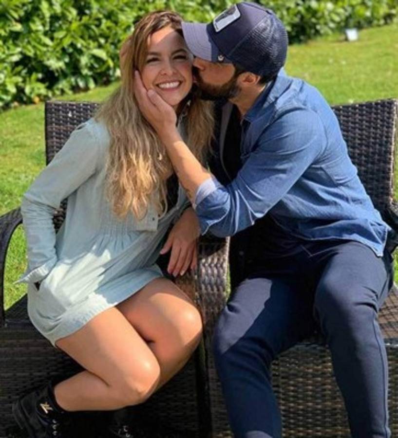 Polémica: Arturo Vidal revela todo y acusa a la mujer de Claudio Bravo de ser una mujer 'chivata'