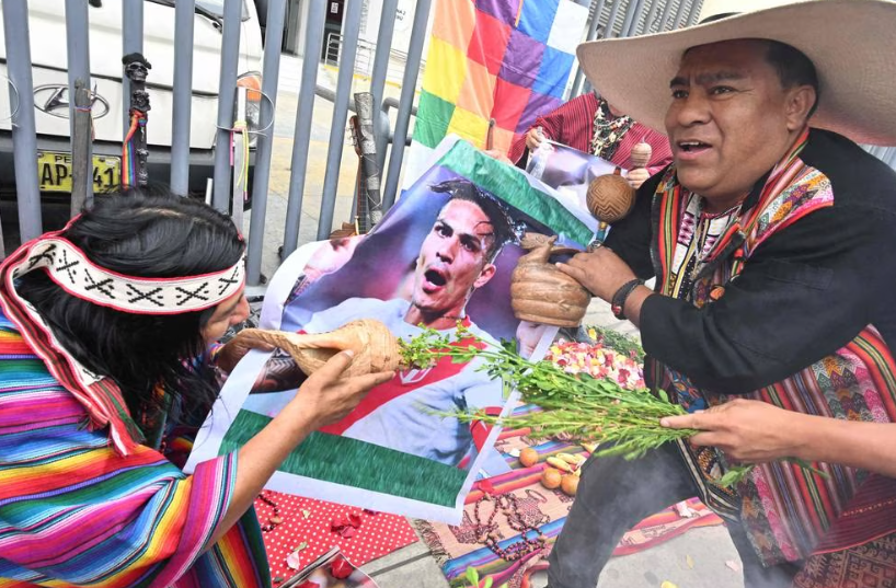 Muñecos, alfileres y hasta espadas de acero: la brujería que hacen en Perú para frenar esta noche a Messi
