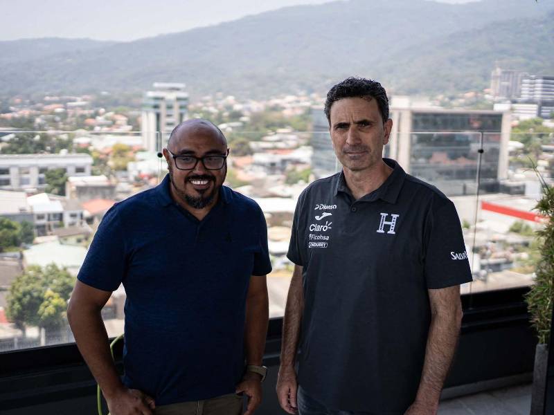 Kelvin Coello, entrevistador de Diario Diez, junto a José Francisco Molina en el Media DAY.