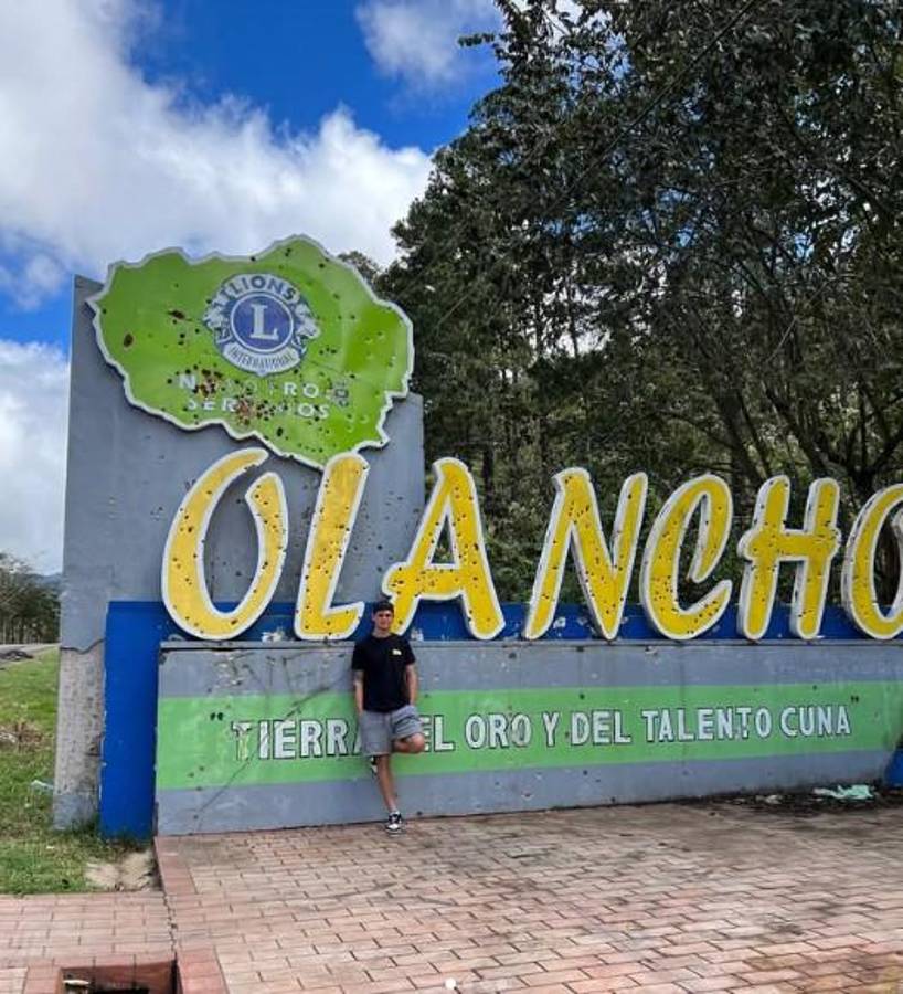 Santiago Molina, exjugador de Olancho FC, anuncia su retiro del fútbol con apenas 28 años; el motivo y su dura carta