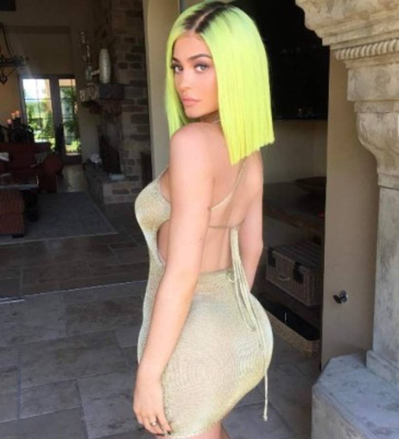 Kylie Jenner sorprende a sus seguidores al llegar a grabar en ropa deportiva