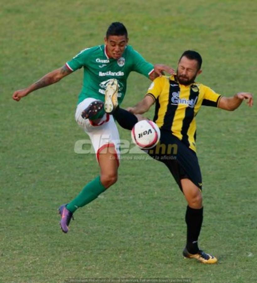 FOTOS: ¡Patadas, empujones, codazos y peleas que dejó el clásico sampedrano!