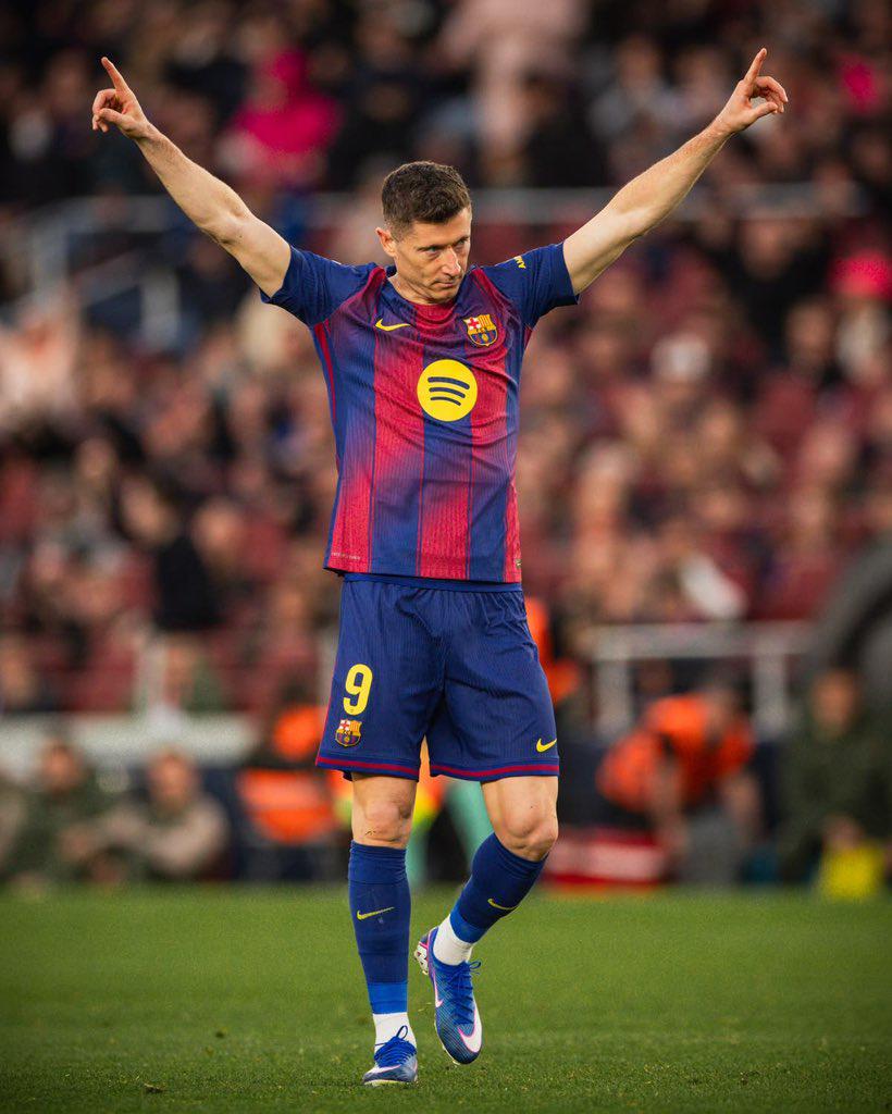 Mientras se juega el pase al Mundial 2026, Robert Lewandowski da la respuesta que deja a todo Barcelona en vilo