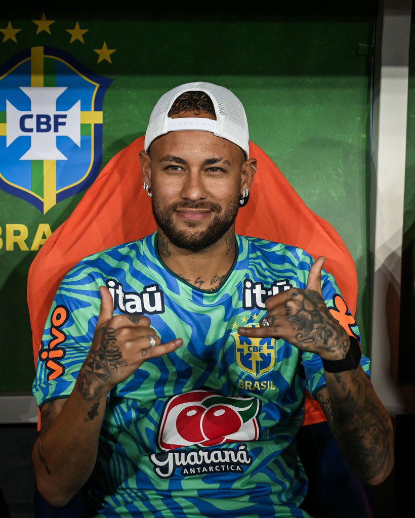 Neymar vuelve locos a los panameños tras la paliza de Brasil y un invitado de lujo