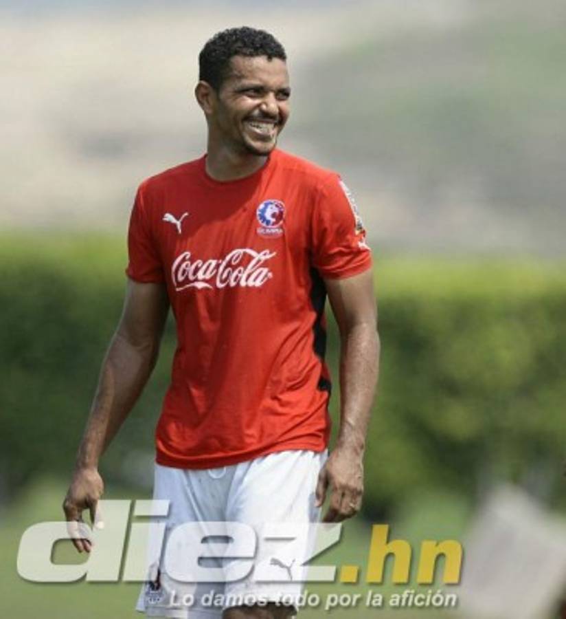 Algunos grandes jugadores hondureños que no lograron salir al extranjero